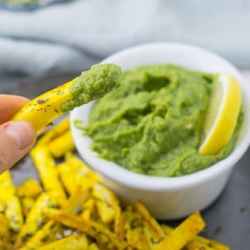 Pastinaca com guacamole