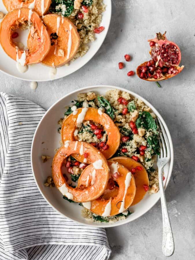 Salada quente de abobora e quinoa