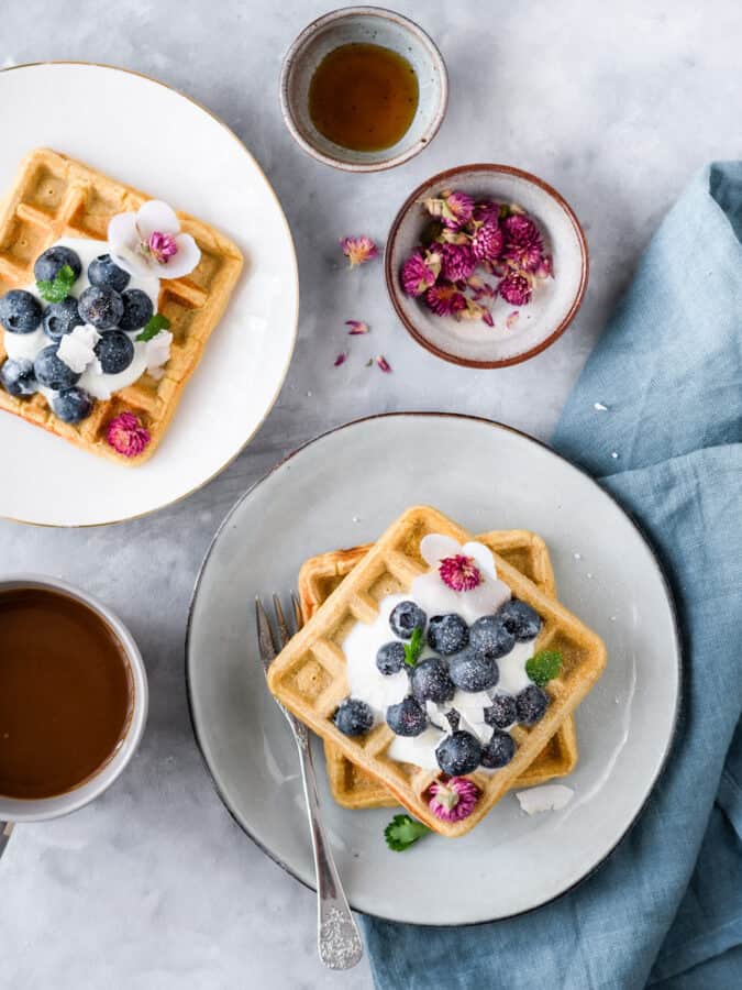 Waffles de aveia e coco